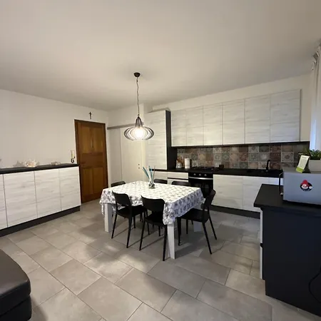 La Casa Di Ely דירה *