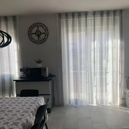 Apartment La Casa Di Ely Viareggio